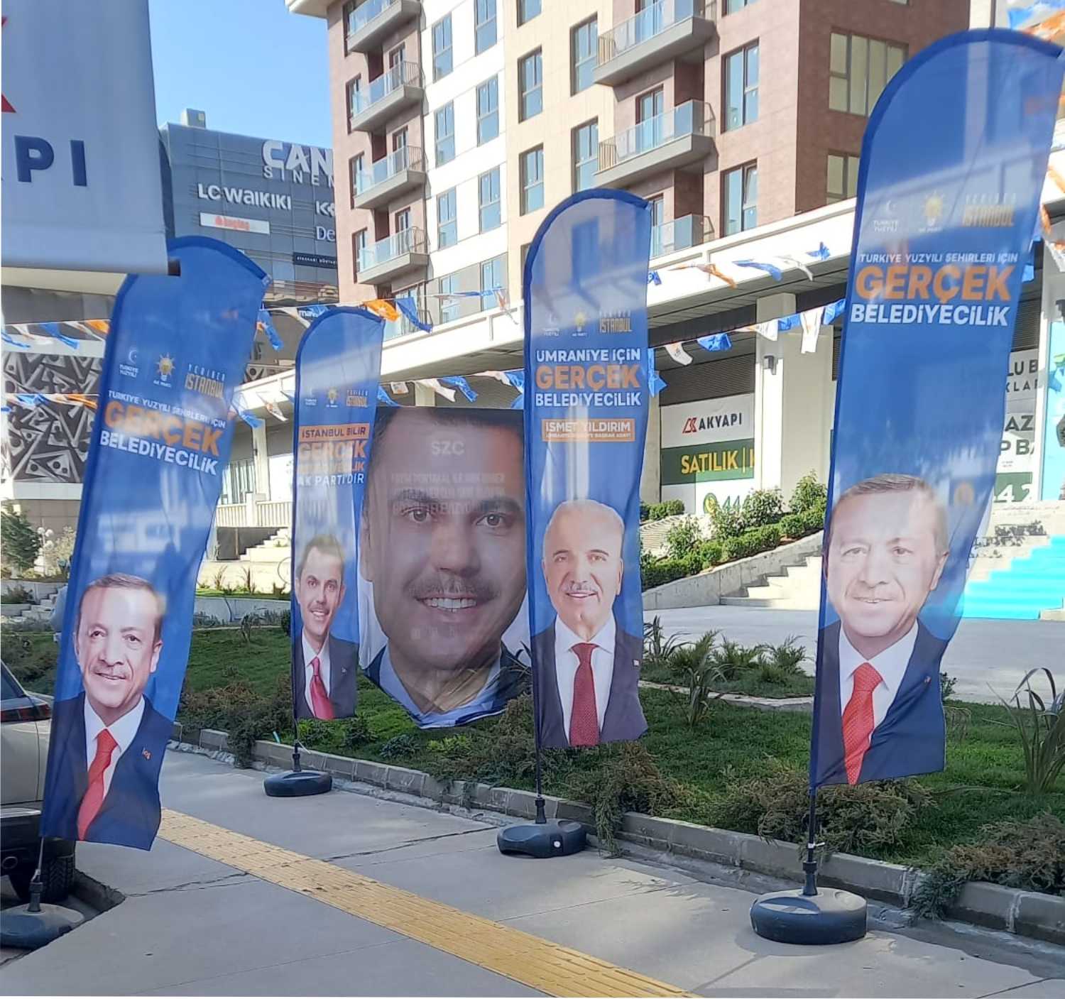 Ak Parti Bayrağı